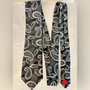 New SPARKS John Sparks mens tie necktie black  grey paisley Classic Multi media
